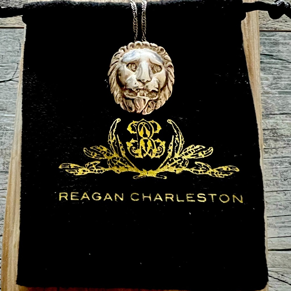 Testa di Leone Sterling silver pendant